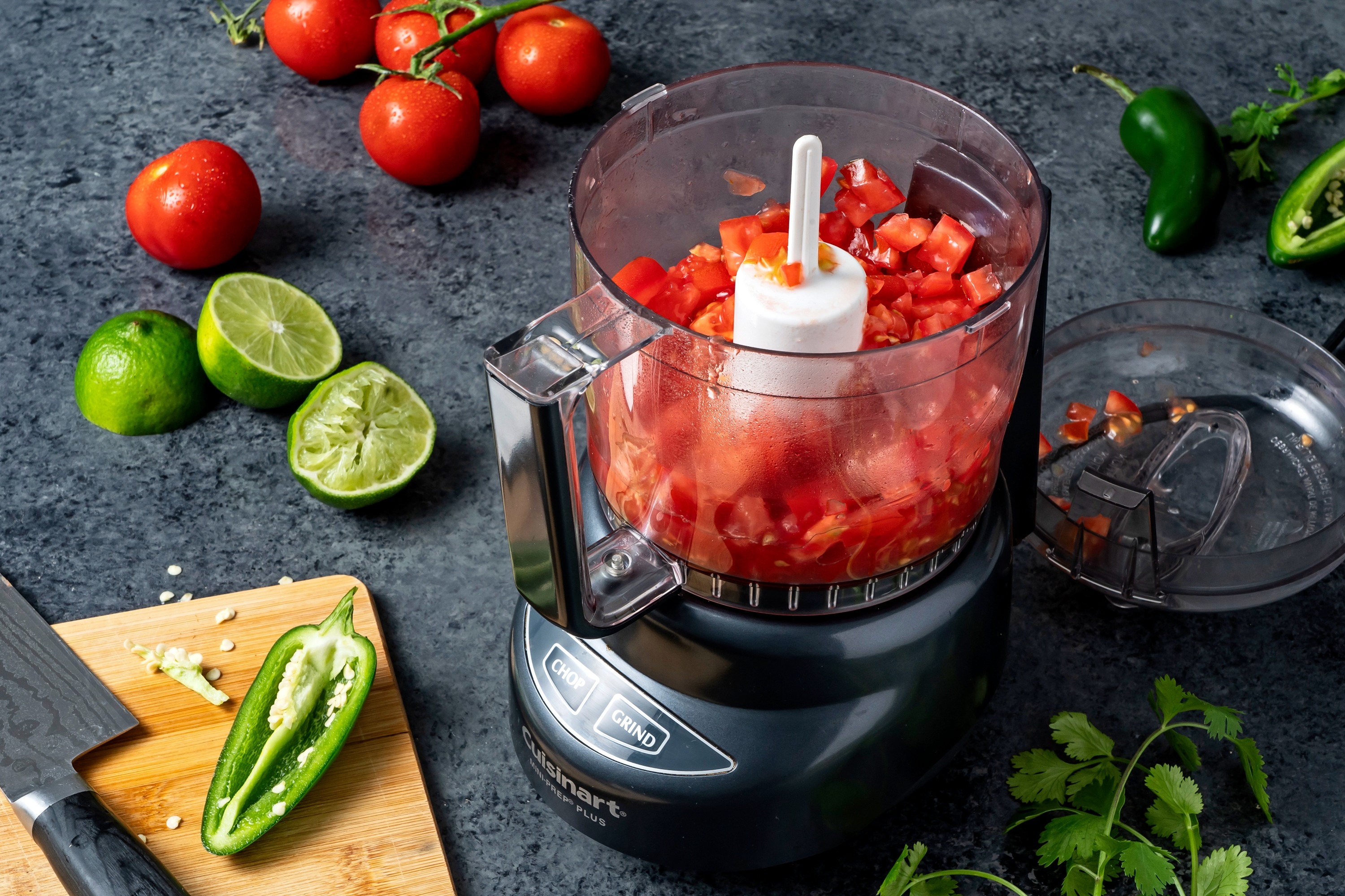 Mastering Meal Prep: Your Guide to the KitchenAid 3.5 Cup Mini Food Chopper in Onyx Black